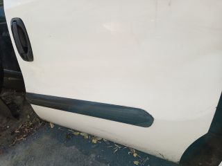 bontott OPEL COMBO Bal Tolóajtó (Részeivel)