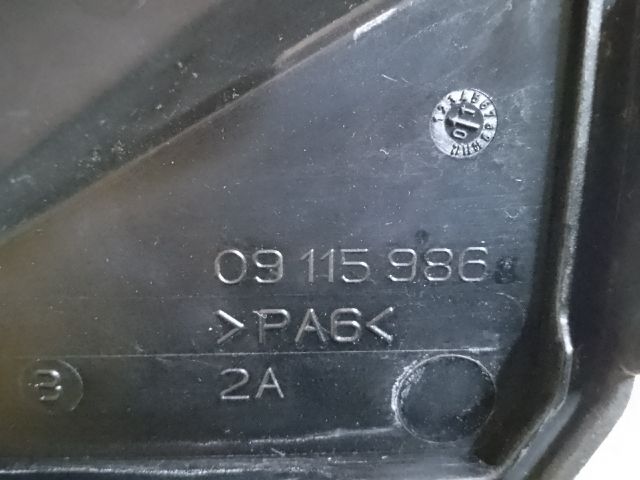 bontott OPEL COMBO Biztosítéktábla Fedél