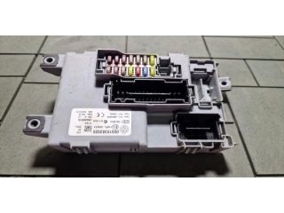 bontott OPEL COMBO Biztosítéktábla Utastér