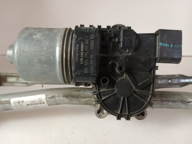 bontott OPEL COMBO Első Ablaktörlő Szerkezet Motorral