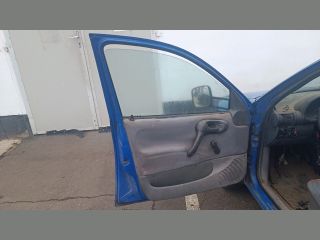 bontott OPEL COMBO Első Hamutartó