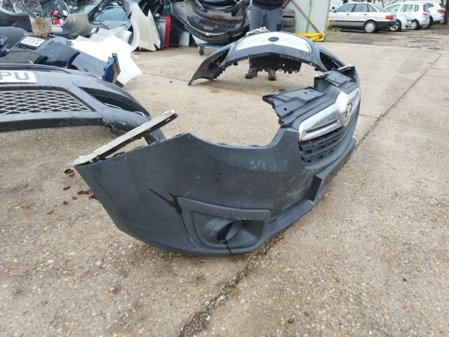 bontott OPEL COMBO Első Lökhárító (Részeivel)