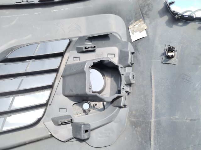 bontott OPEL COMBO Első Lökhárító (Üresen)