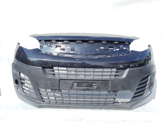 bontott OPEL COMBO Első Lökhárító (Üresen)