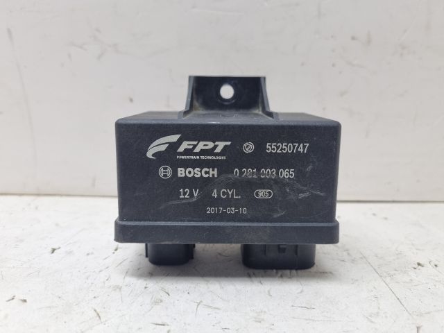 bontott OPEL COMBO Izzító Relé