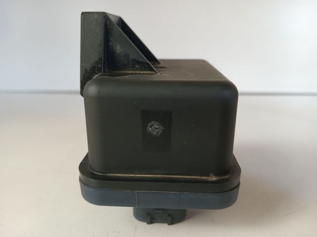 bontott OPEL COMBO Izzító Relé