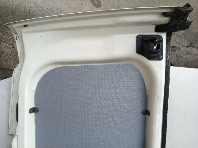 bontott OPEL COMBO Jobb Csomagtérajtó (Részeivel)