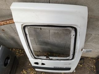 bontott OPEL COMBO Jobb Csomagtérajtó (Részeivel)