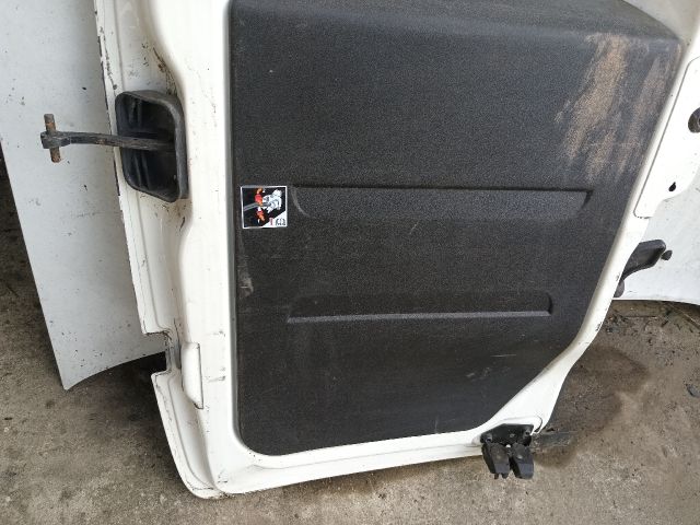 bontott OPEL COMBO Jobb Csomagtérajtó (Részeivel)