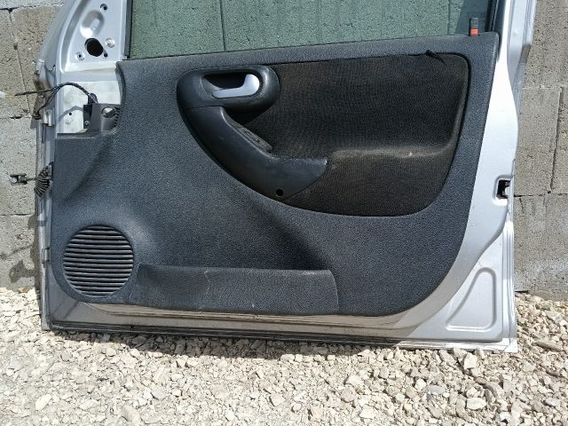 bontott OPEL COMBO Jobb első Ajtó (Részeivel)