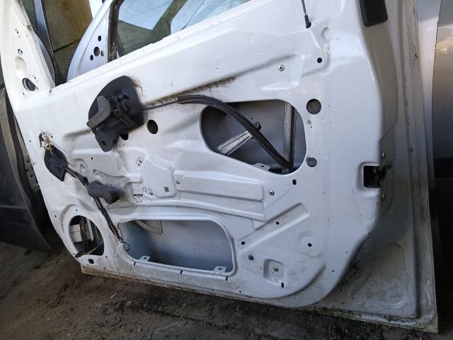 bontott OPEL COMBO Jobb első Ajtó (Részeivel)