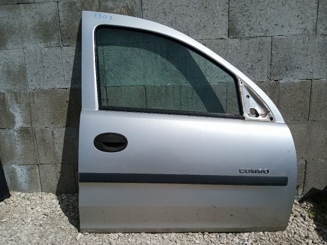 bontott OPEL COMBO Jobb első Ajtó (Részeivel)