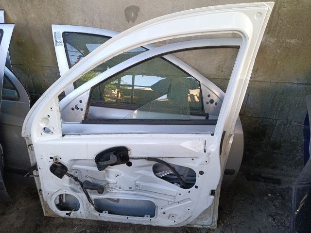 bontott OPEL COMBO Jobb első Ajtó (Részeivel)