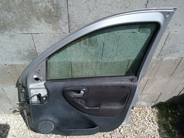 bontott OPEL COMBO Jobb első Ajtó (Részeivel)
