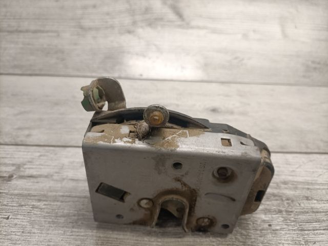 bontott OPEL COMBO Jobb első Ajtózár