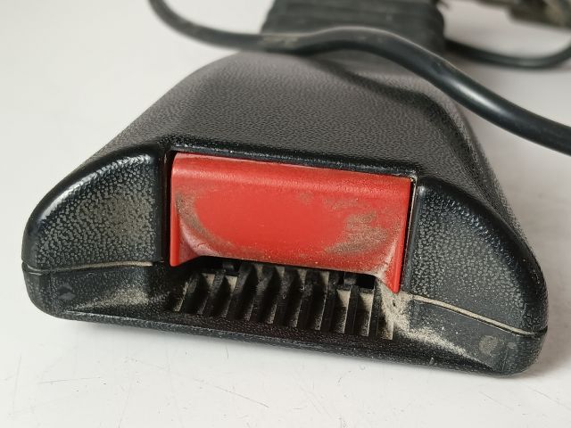 bontott OPEL COMBO Jobb első Biztonsági Öv Csat