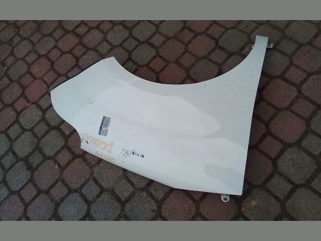 bontott OPEL COMBO Jobb első Sárvédő