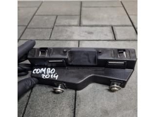 bontott OPEL COMBO Jobb Fényszóró Tartó