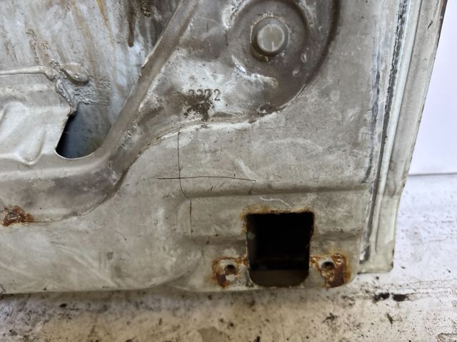 bontott OPEL COMBO Jobb hátsó Ajtó (Üres lemez)