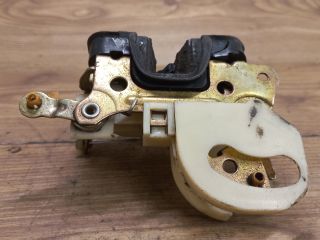 bontott OPEL COMBO Jobb hátsó Ajtózár