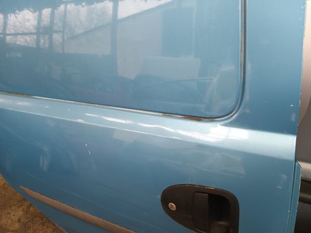 bontott OPEL COMBO Jobb Tolóajtó (Részeivel)