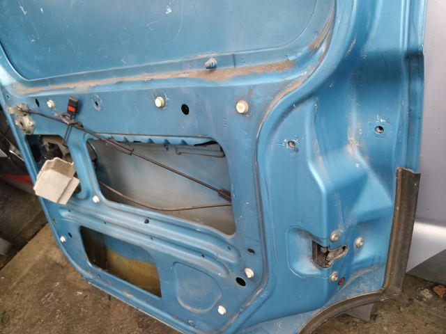 bontott OPEL COMBO Jobb Tolóajtó (Részeivel)