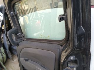 bontott OPEL COMBO Jobb Tolóajtó (Részeivel)