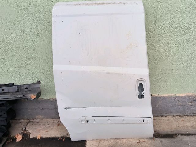 bontott OPEL COMBO Jobb Tolóajtó (Részeivel)