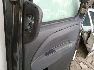 bontott OPEL COMBO Jobb Tolóajtó (Részeivel)