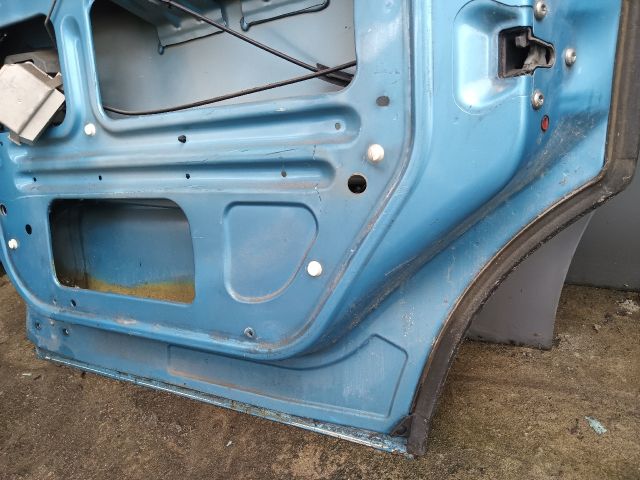 bontott OPEL COMBO Jobb Tolóajtó (Részeivel)