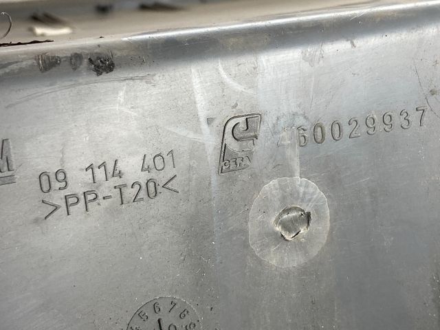 bontott OPEL COMBO Kesztyűtartó