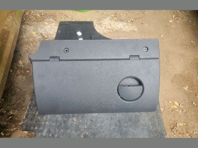 bontott OPEL COMBO Kesztyűtartó