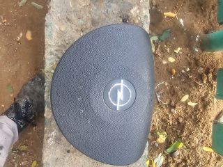bontott OPEL COMBO Kormánylégzsák