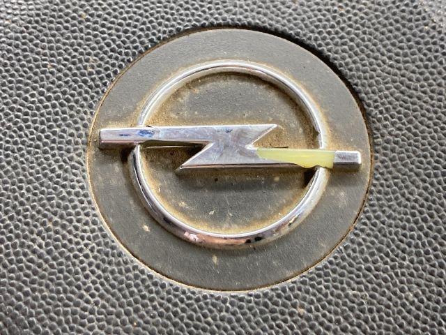 bontott OPEL COMBO Kormánylégzsák