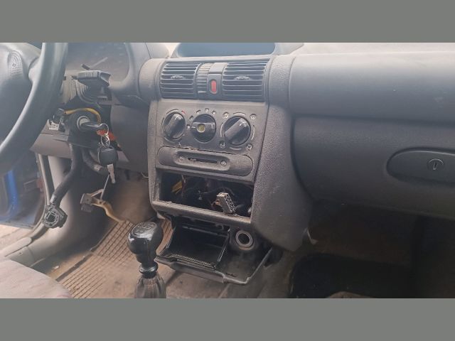 bontott OPEL COMBO Motorháztető Zárszerkezet