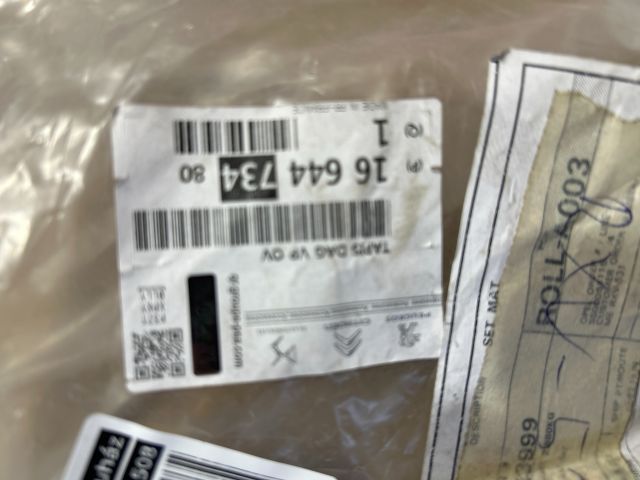 bontott OPEL COMBO Padlószőnyeg