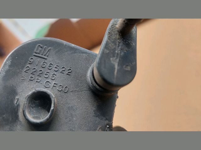 bontott OPEL COMBO Tankajtó