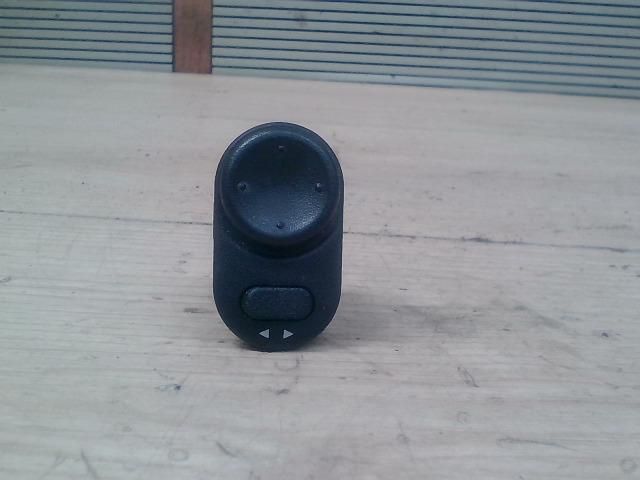 bontott OPEL COMBO Tükör Kapcsoló