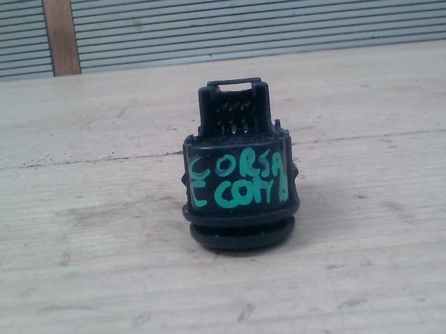 bontott OPEL COMBO Tükör Kapcsoló