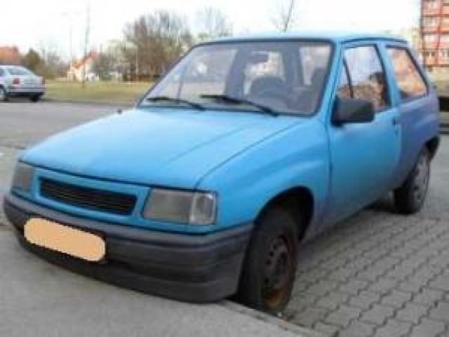 bontott OPEL CORSA A Hátsó Rugó