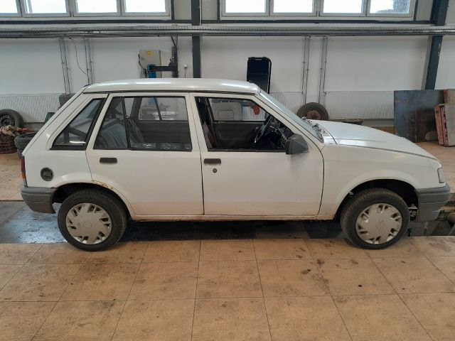 bontott OPEL CORSA A Motorvezérlő