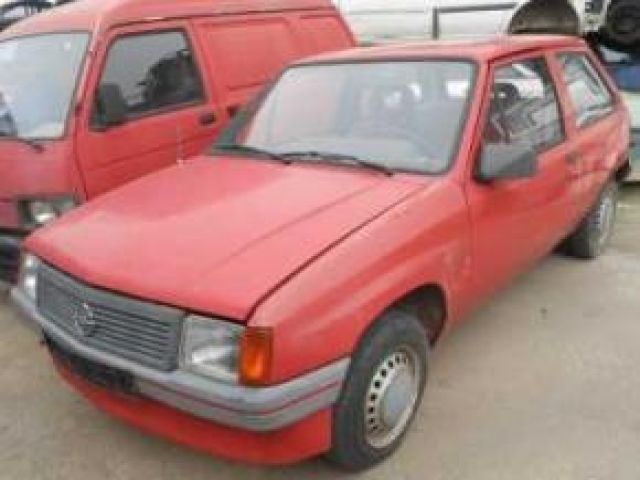 bontott OPEL CORSA A Jobb Féltengely