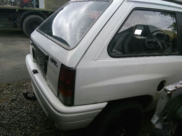 bontott OPEL CORSA A Bal első Lengőkar