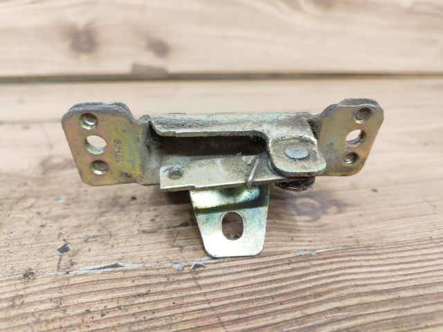 bontott OPEL CORSA A Csomagtérajtó Zárszerkezet