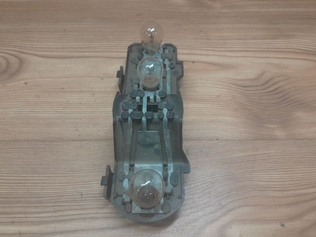 bontott OPEL CORSA A Jobb Hátsó Lámpa Foglalat