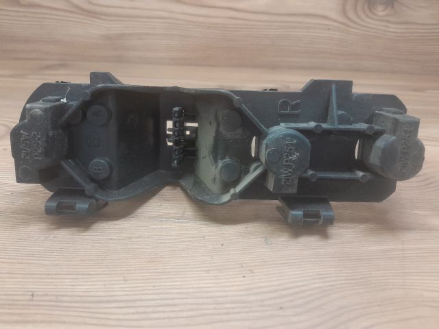 bontott OPEL CORSA A Jobb Hátsó Lámpa Foglalat