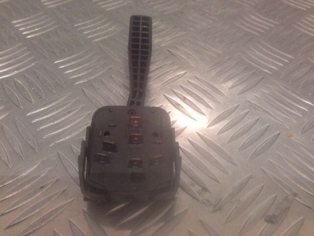 bontott OPEL CORSA A Jobb Kormánykapcsoló Ablaktörlő