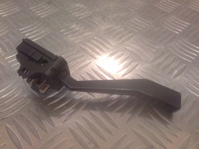 bontott OPEL CORSA A Jobb Kormánykapcsoló Ablaktörlő