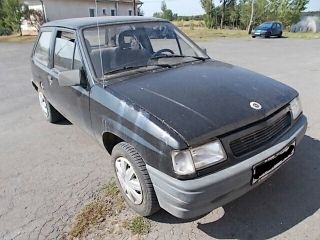 bontott OPEL CORSA A Középső Szellőző