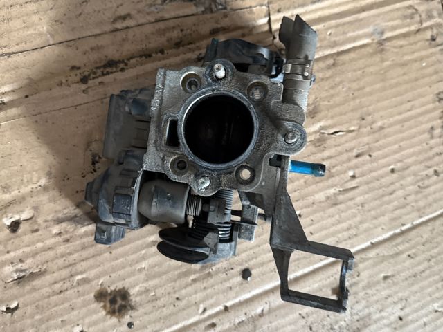 bontott OPEL CORSA B Fojtószelep (Mechanikus)